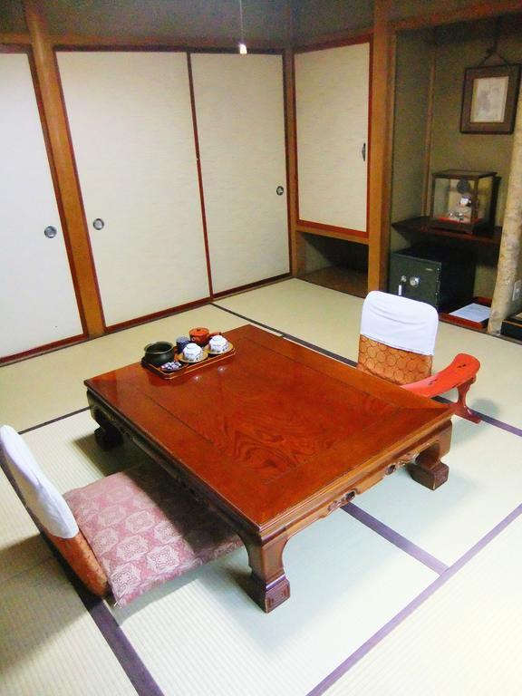 Sumiyoshi Ryokan Такаяма Стая снимка